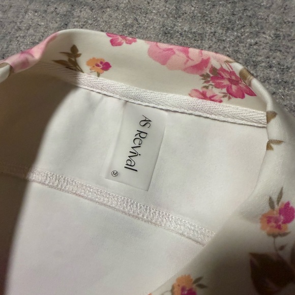 Altar’d State AS Revival Floral Sweatshirt - Picture 2 of 2